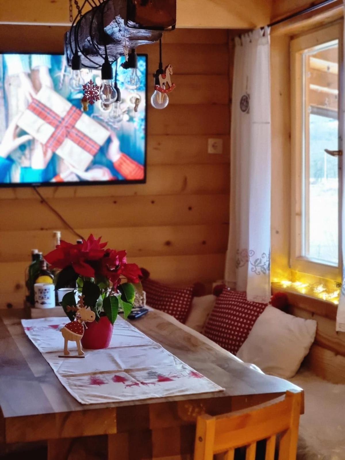 Koliba 30Svibnja Villa Perusic Eksteriør billede